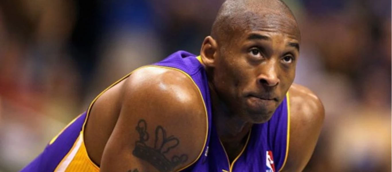 Μύκονος 2004: Όταν ο Κόμπι Μπράιαντ είχε επιλέξει τη χώρα μας για διακοπές (βίντεο)